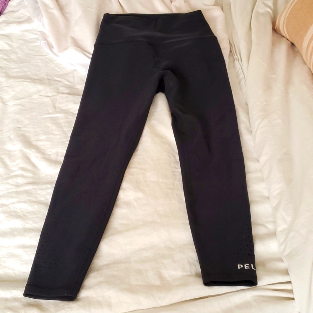 Black leggings